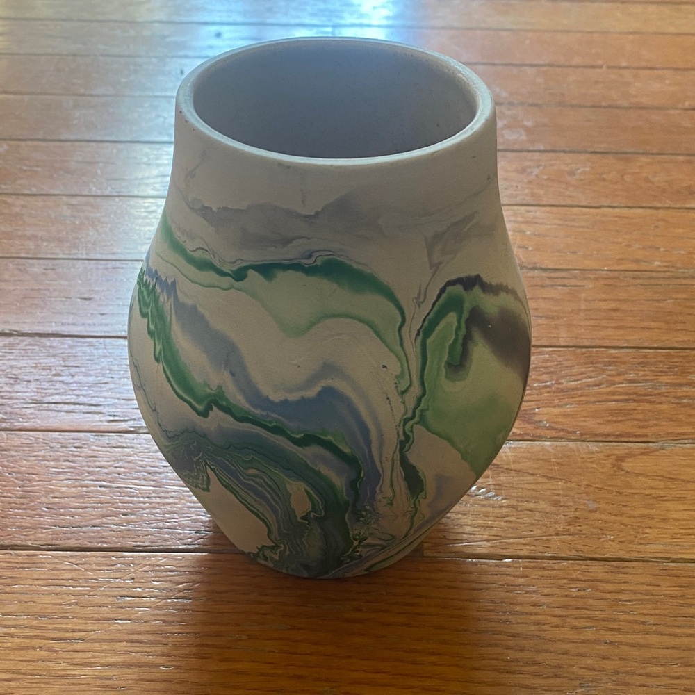 Nemadji Swirl Pottery Vase in Green and Gray